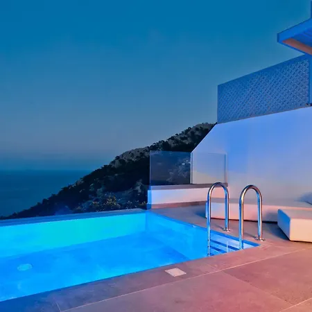 Myrthea Luxury Villa *